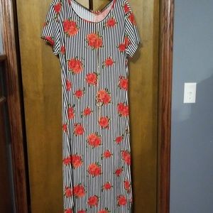 NWOT Bobbie Brooks Long Dress
